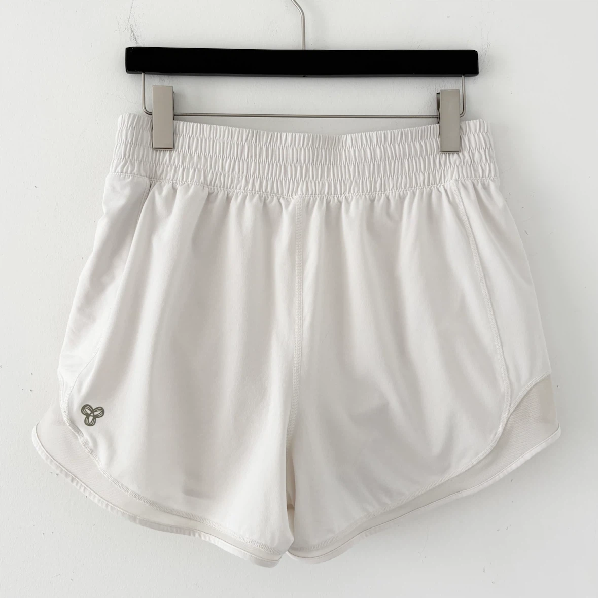 Aritzia TNA Move Tech Legacy Hi-Rise 4" Short - photo 2