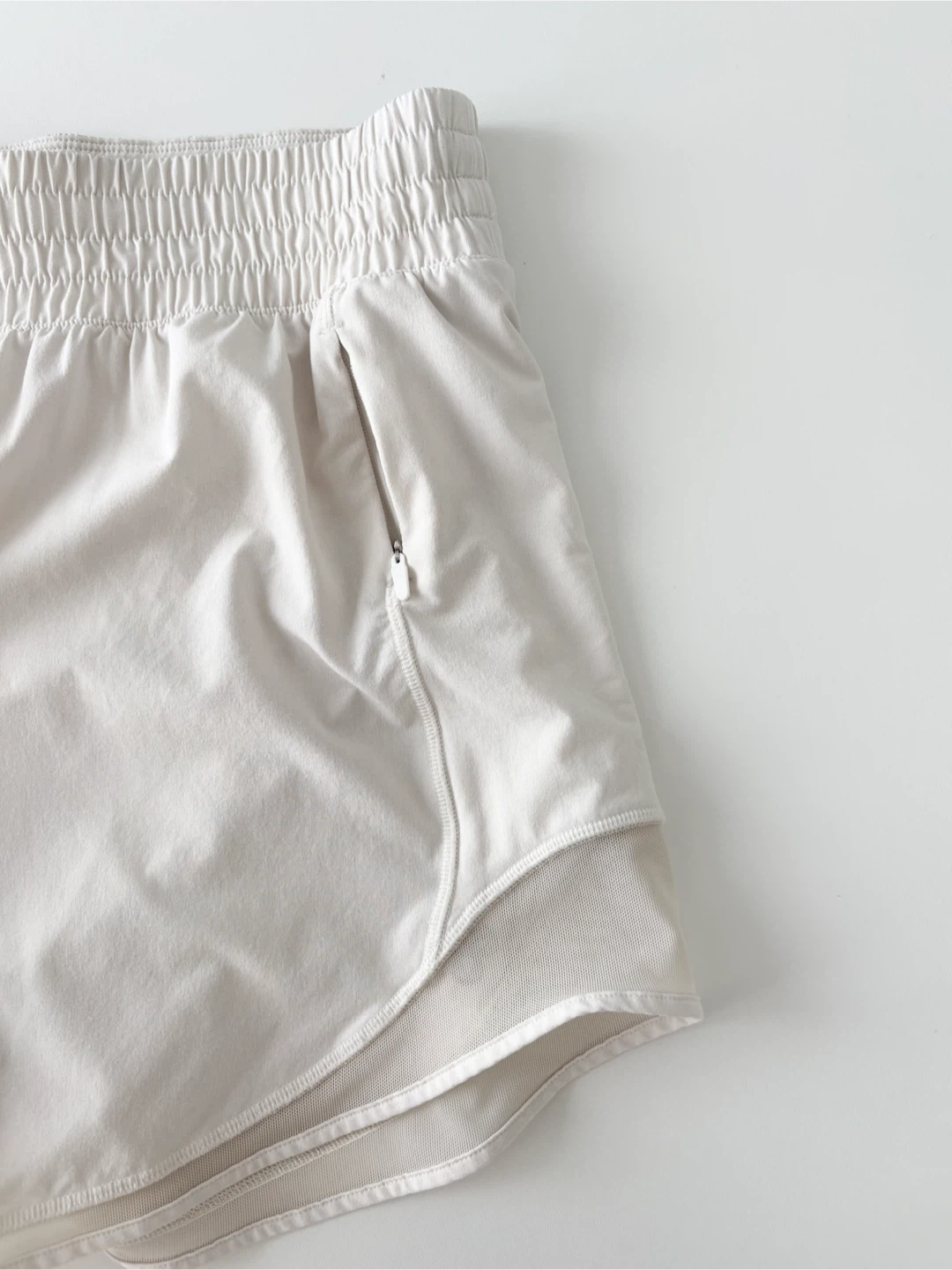 Aritzia TNA Move Tech Legacy Hi-Rise 4" Short - photo 3