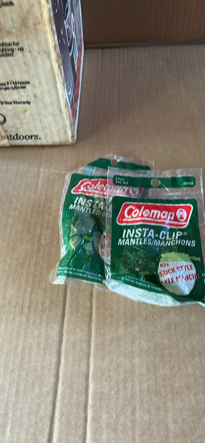Coleman Electronic Ignition Propane Lantern - photo 3