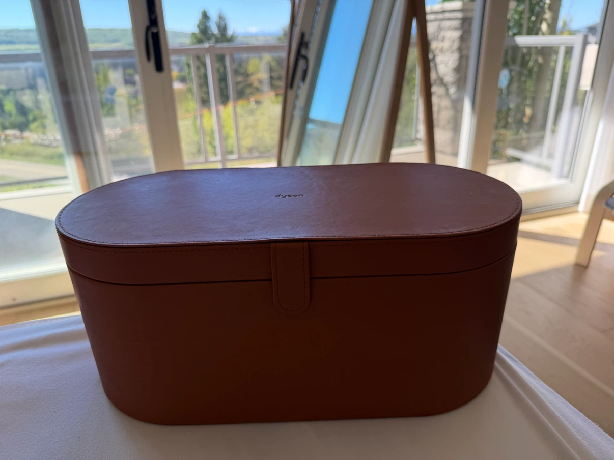 Dyson Airwrap Multi-Styler with Storage Case