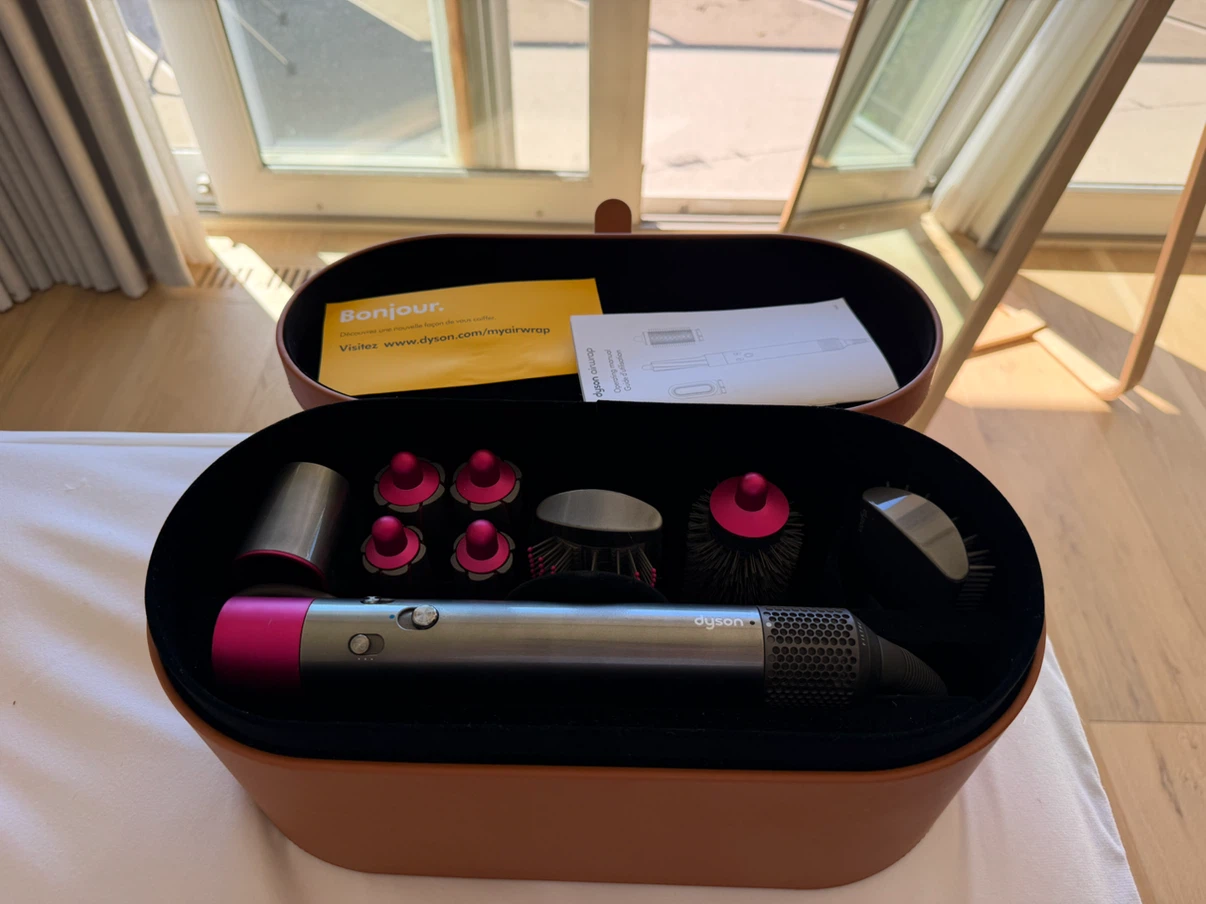 Dyson Airwrap Multi-Styler with Storage Case - photo 4