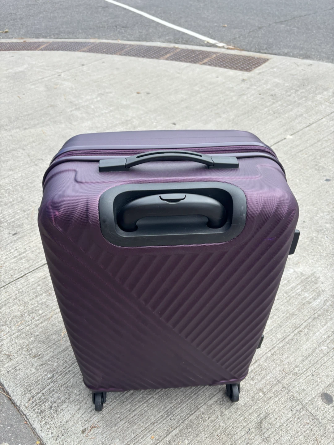 Medium American Tourister Spinner Luggage - photo 5