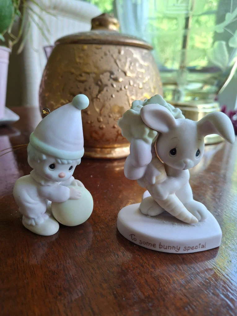 Small vintage Precious Moments (priced per item)