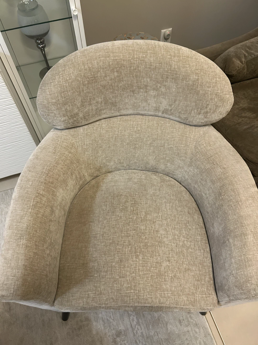Modern beige accent chair - photo 3