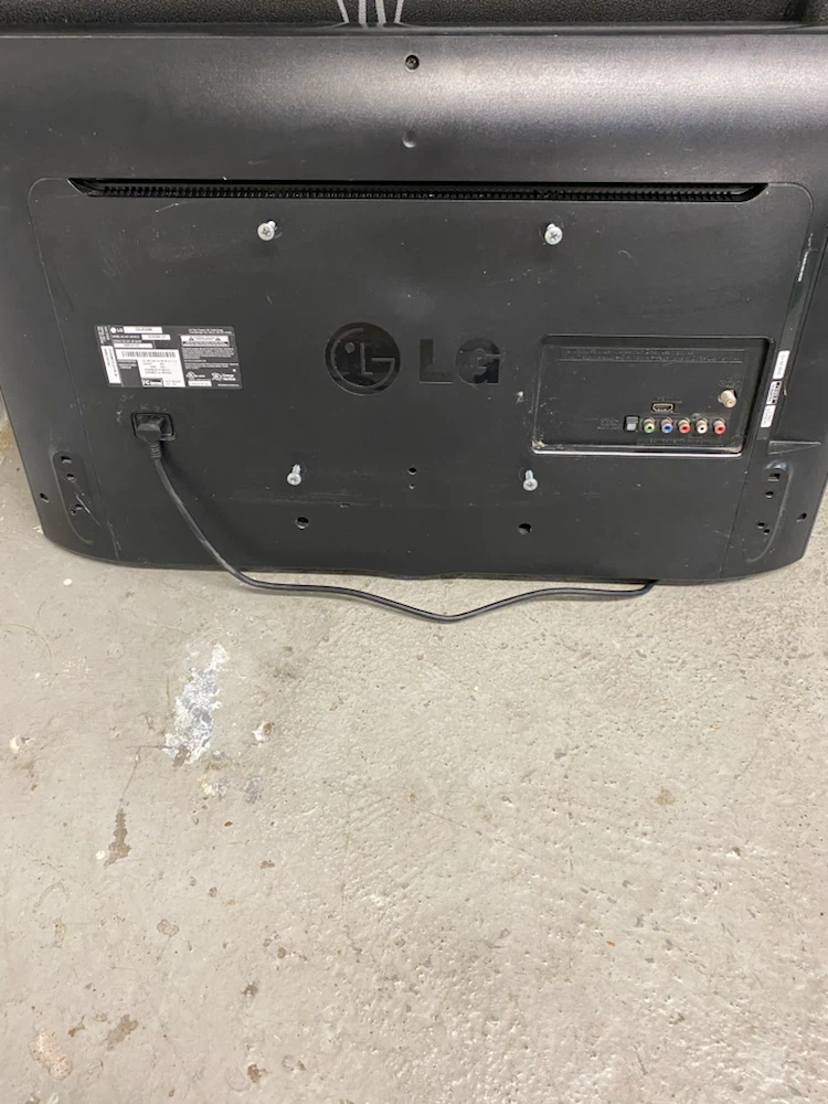 LG 32-inch LED TV (32LB5600) - photo 2