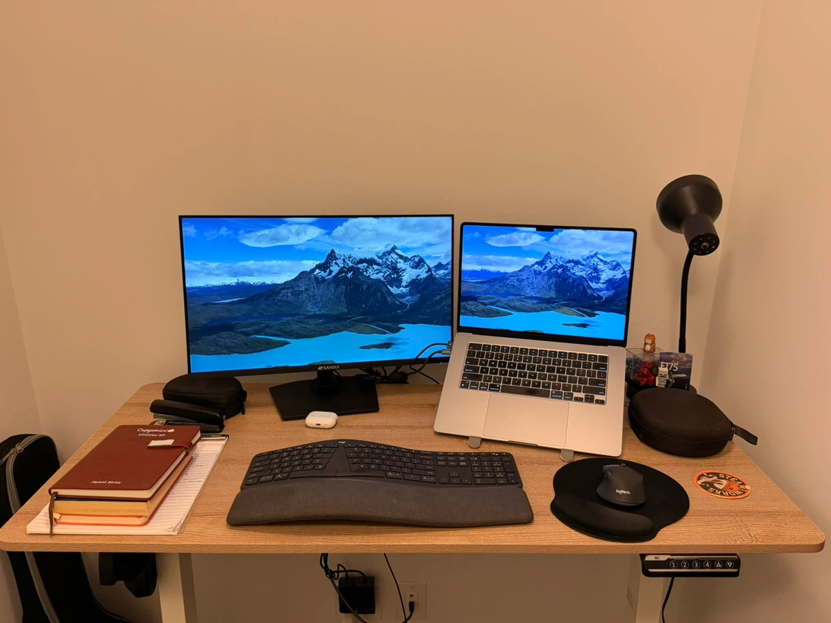 Electric Standing Desk (Maple)