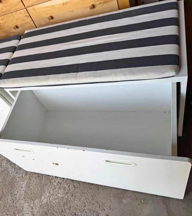 Large ikea- SMÅSTAD/ STUVA drawer / toy storage bin with cushion - photo 2