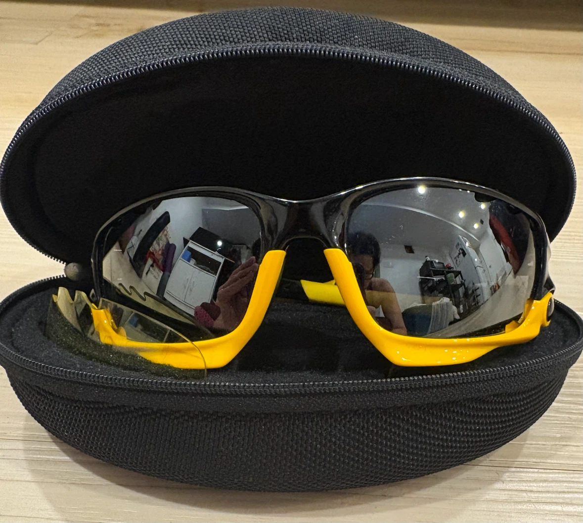 Oakley Livestrong Sunglasses
