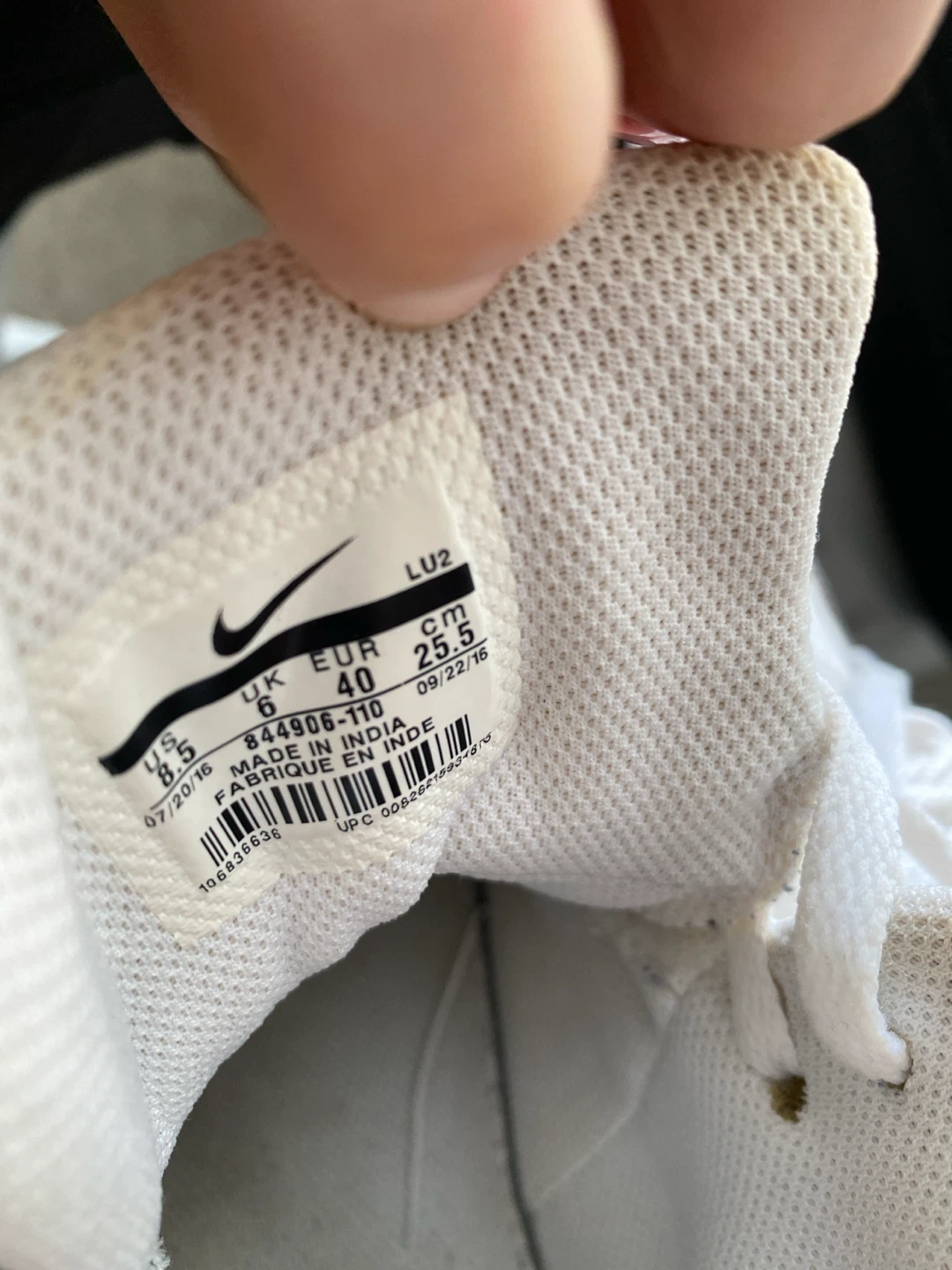 White Nike High-Top Sneakers Size 8.5 - photo 3