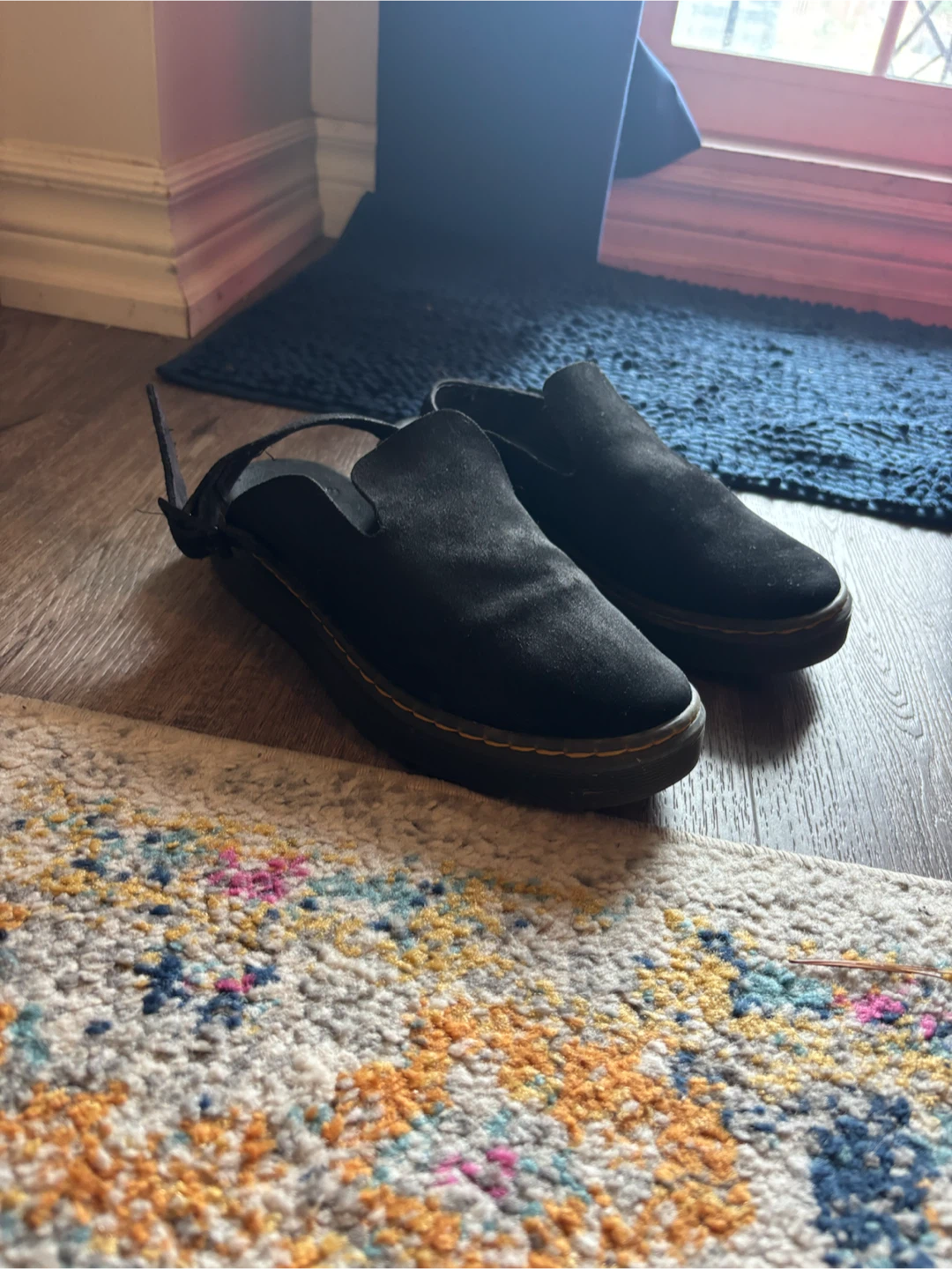 Doc Martens Black shade clogs W7