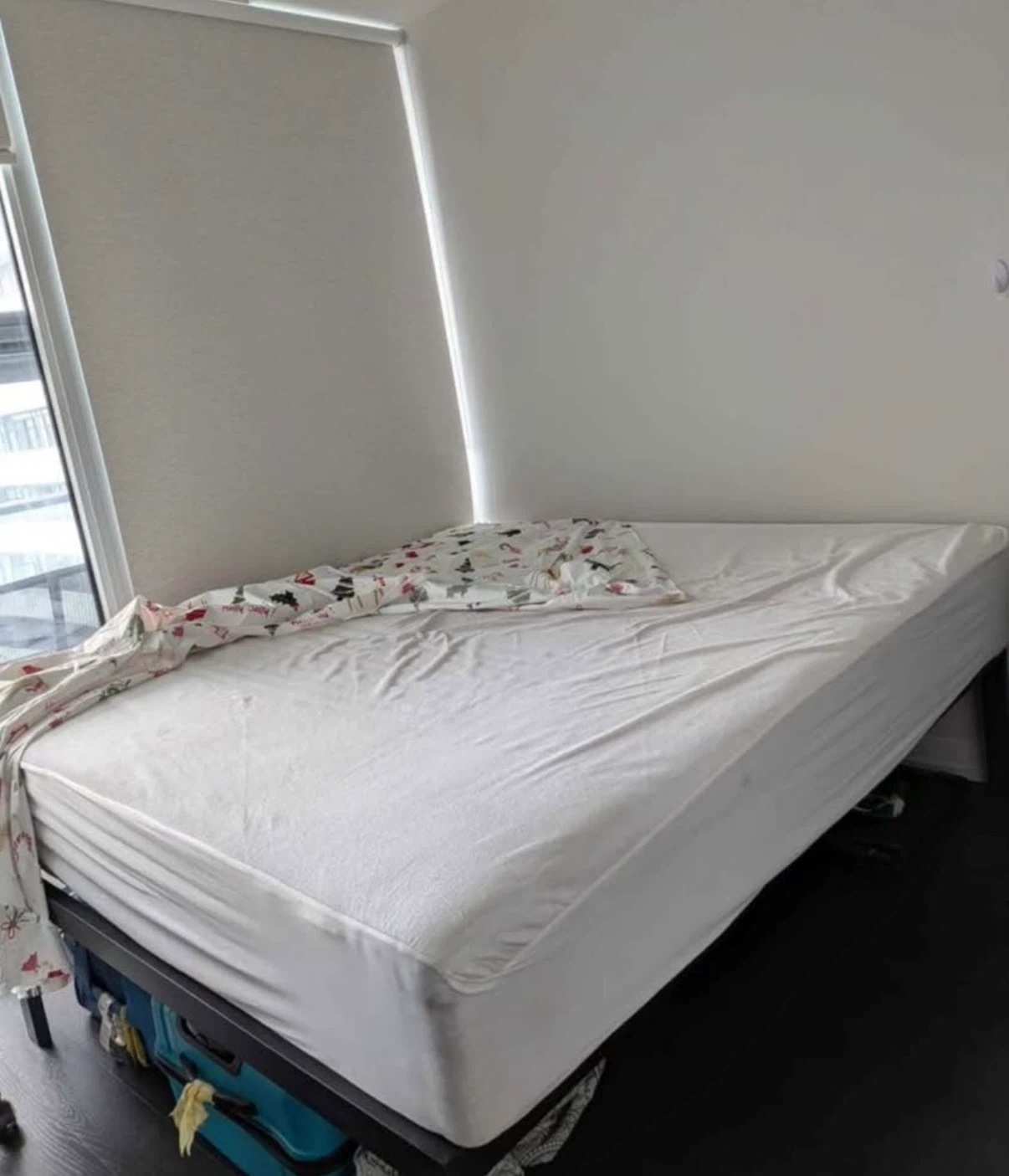 Ikea King size mattress - photo 2