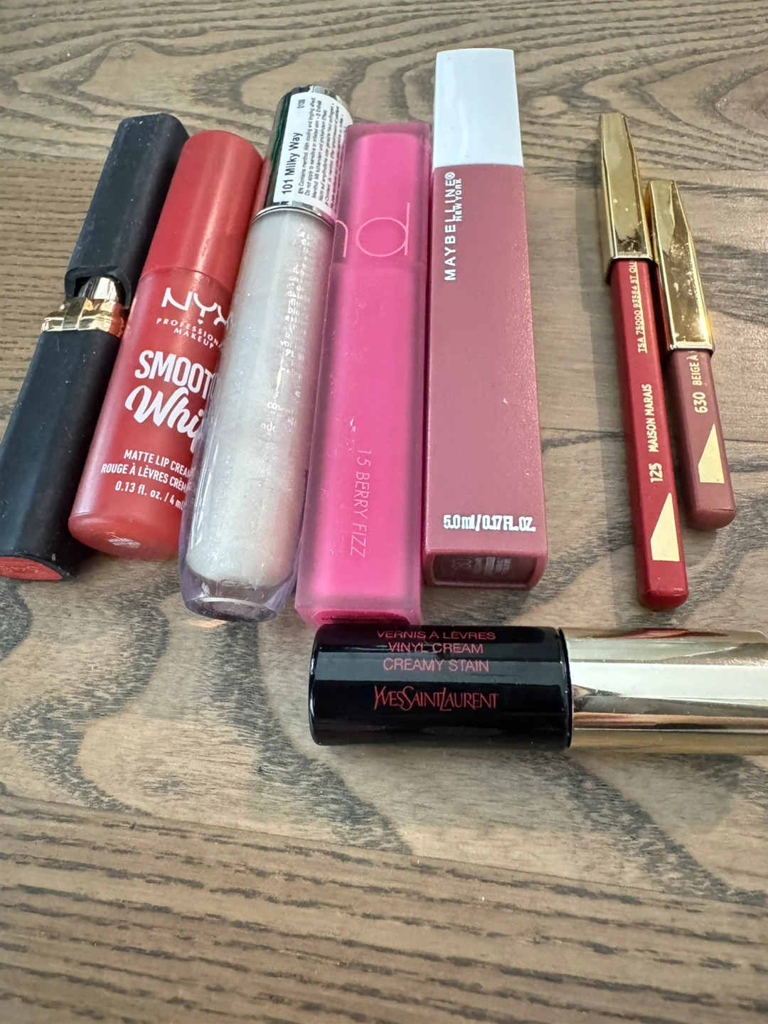 Bundle of Lipstick