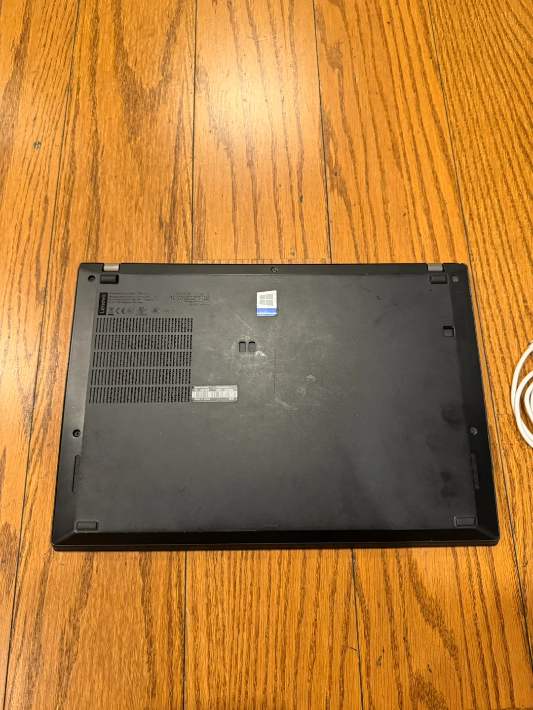 Lenovo ThinkPad T490s Laptop - photo 4