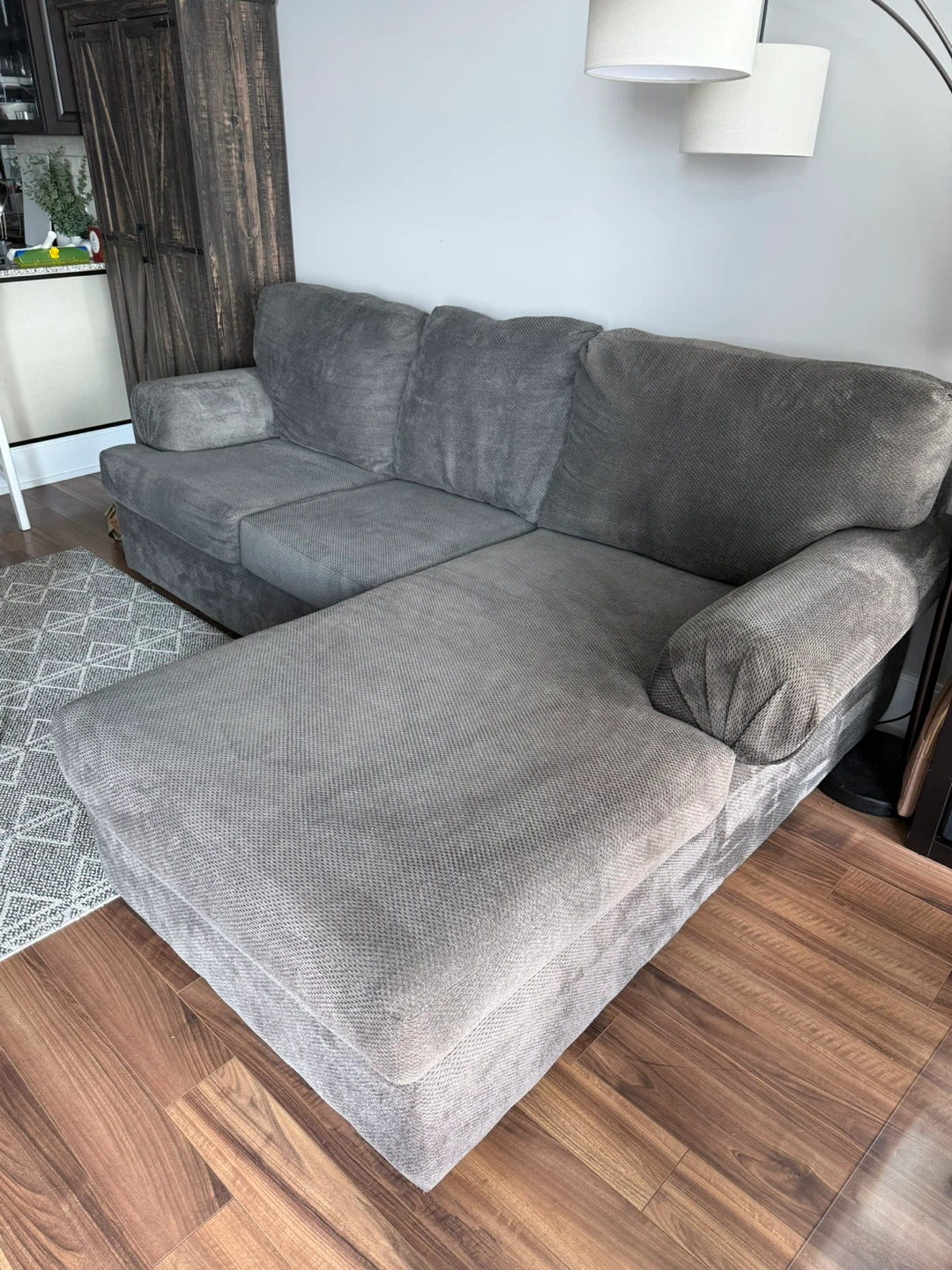 Gorgeous 2-year old Sectional - photo 2