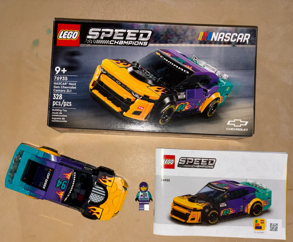 LEGO Speed Champions NASCAR Next Gen Chevrolet Camaro ZL1 76935