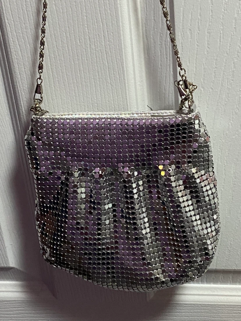 Silver sequin bow crossbody bag - photo 3