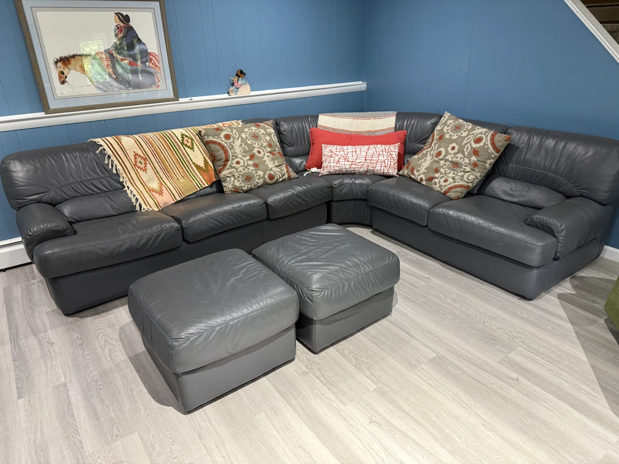 Gray Leather Sectional Sleeper Sofa with Two Ottomans