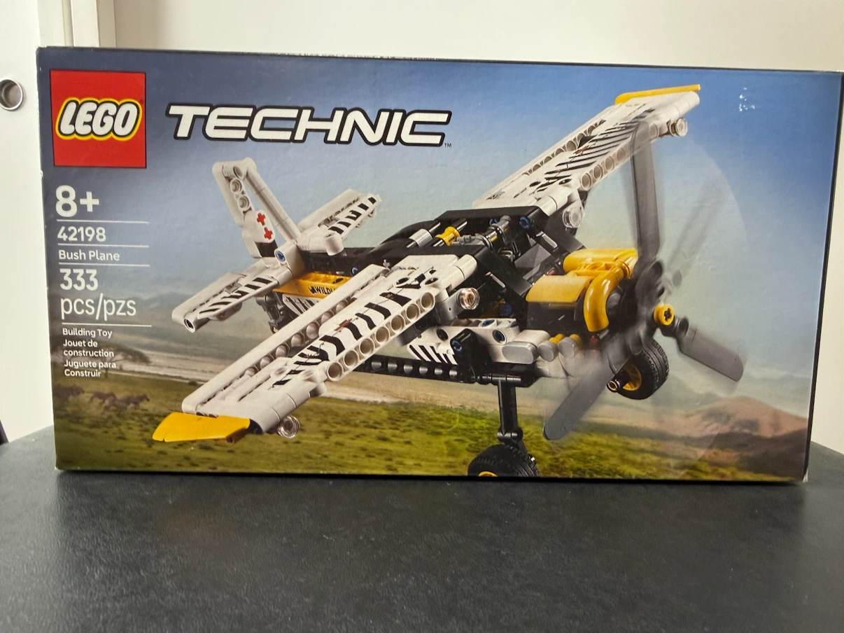 LEGO Technic 42198 Bush Plane