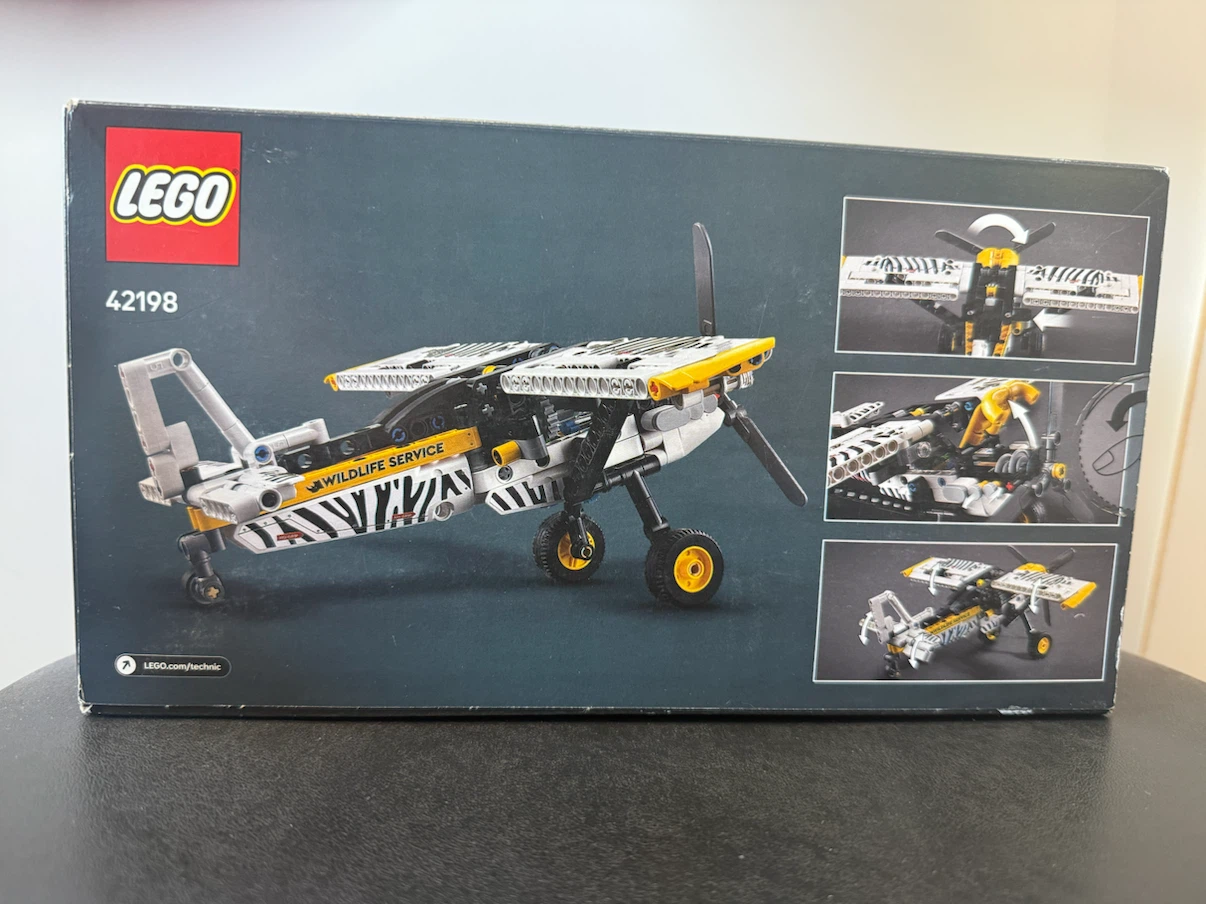 LEGO Technic 42198 Bush Plane - photo 2