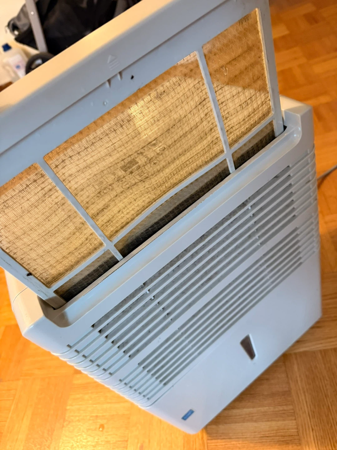 Danby Premiere 30 Pint Dehumidifier - photo 4