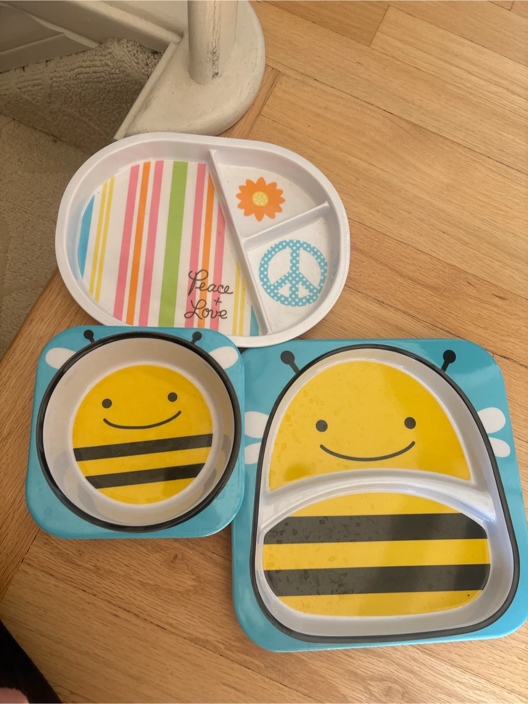 Skip Hop Zoo and Circo kids dining set