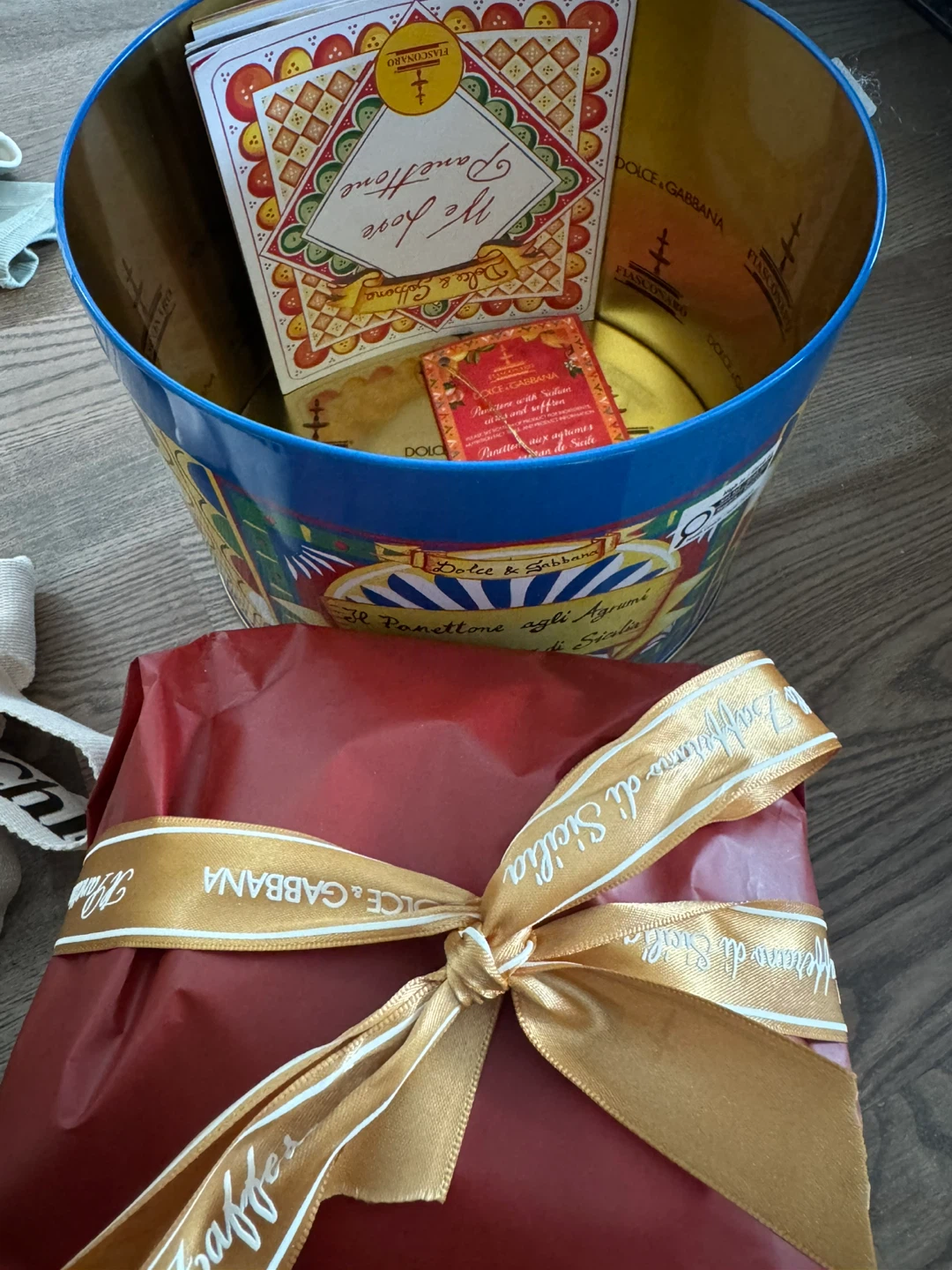 Dolce & Gabbana Fiasconaro Panettone Tin - photo 3