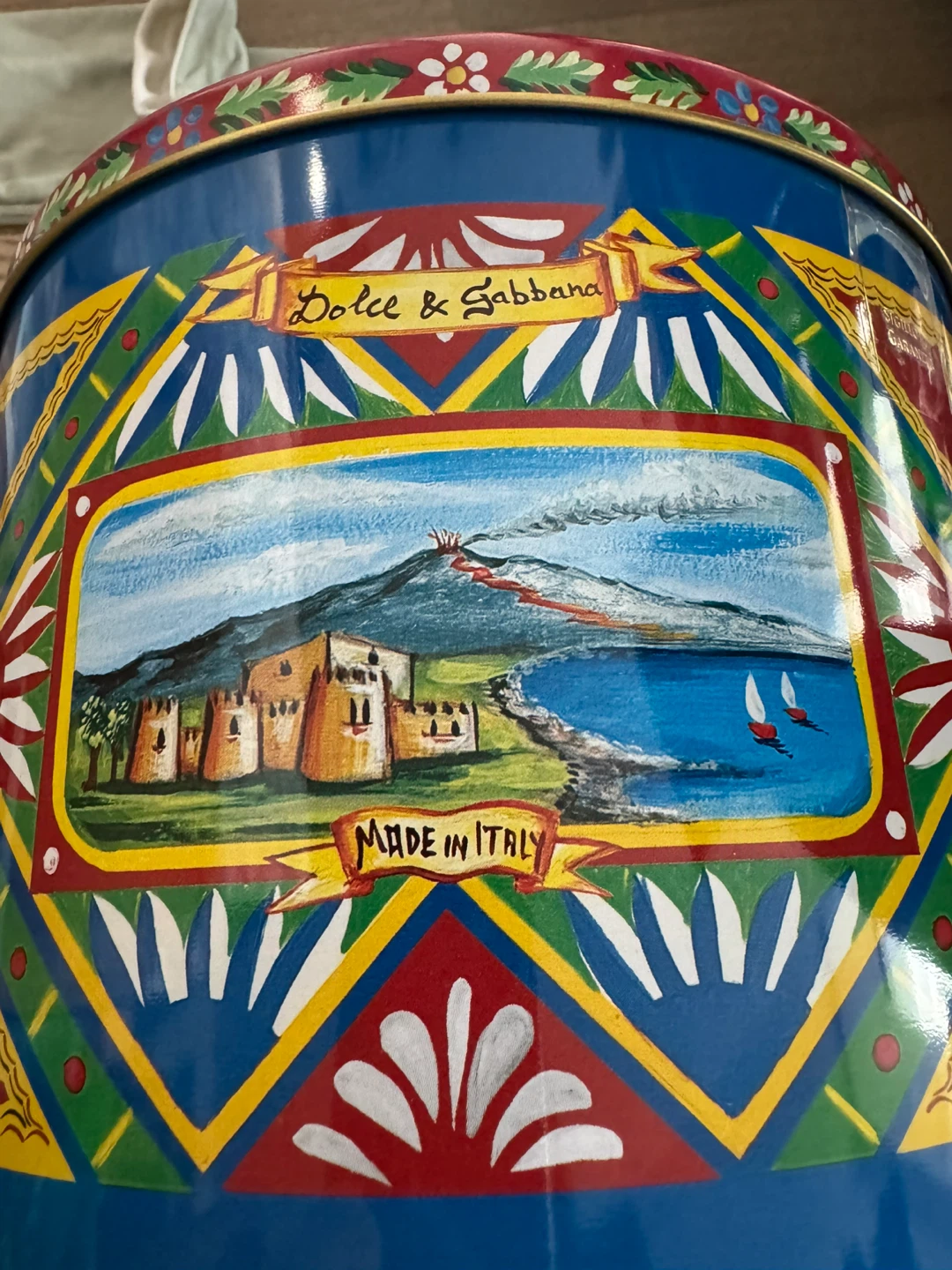 Dolce & Gabbana Fiasconaro Panettone Tin - photo 4
