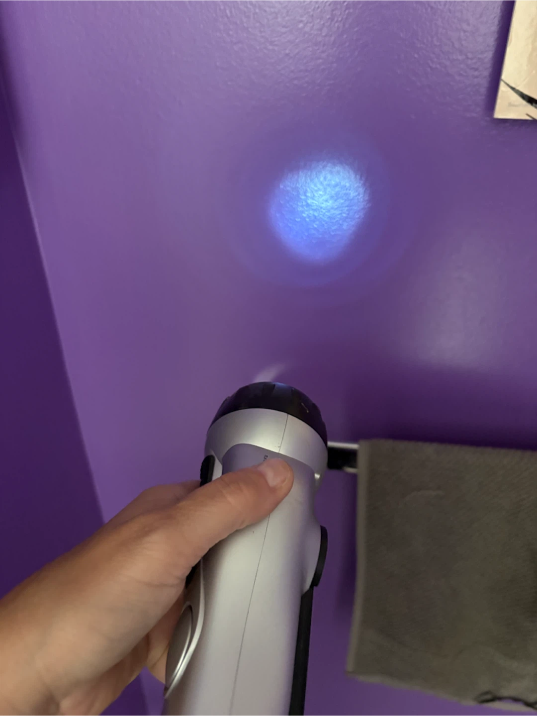 Emergency 4 in 1 Battery Free Flashlight  $5 firm - photo 2