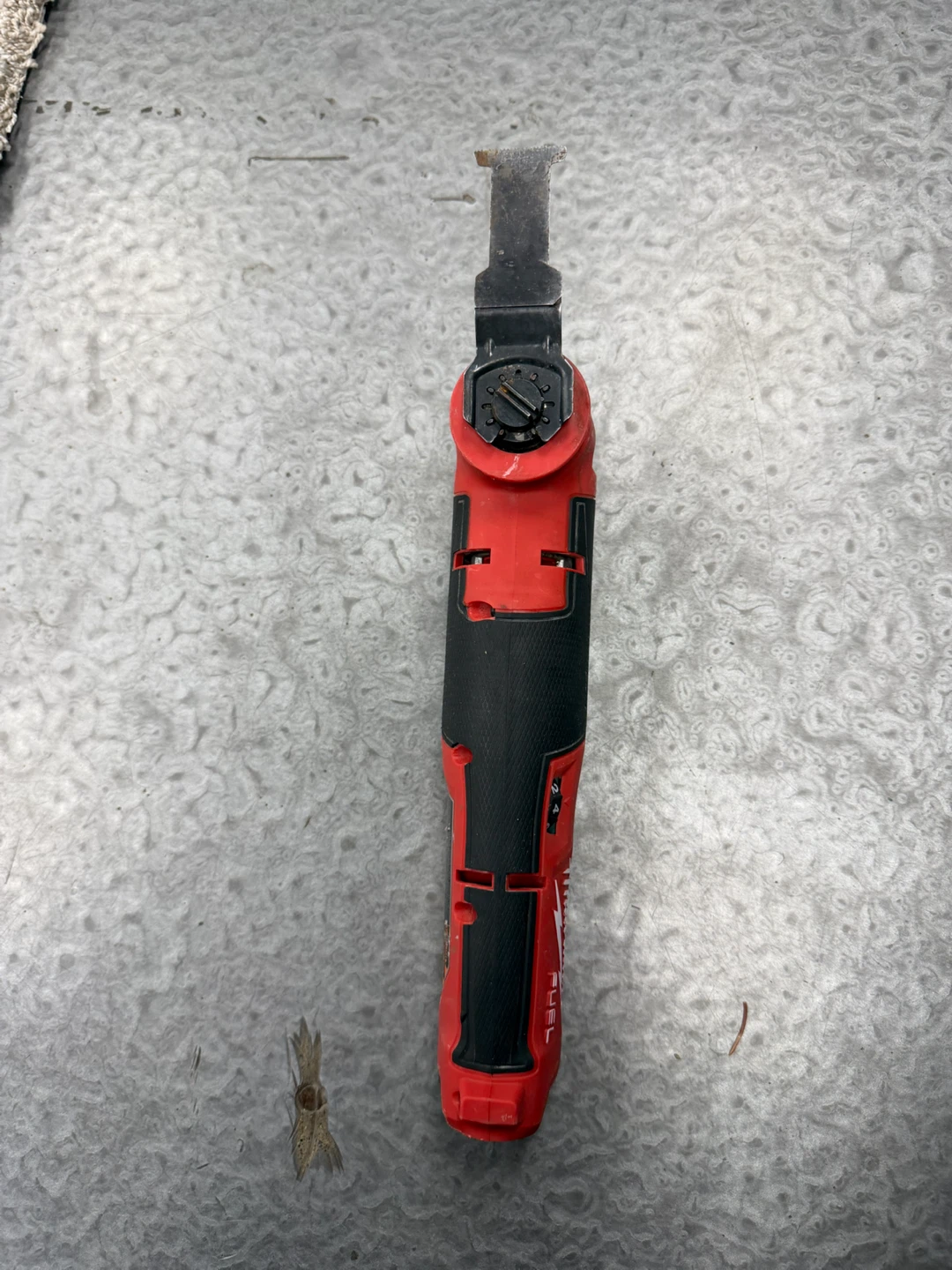 Milwaukee M12 FUEL Cordless Oscillating Multi-Tool - photo 3