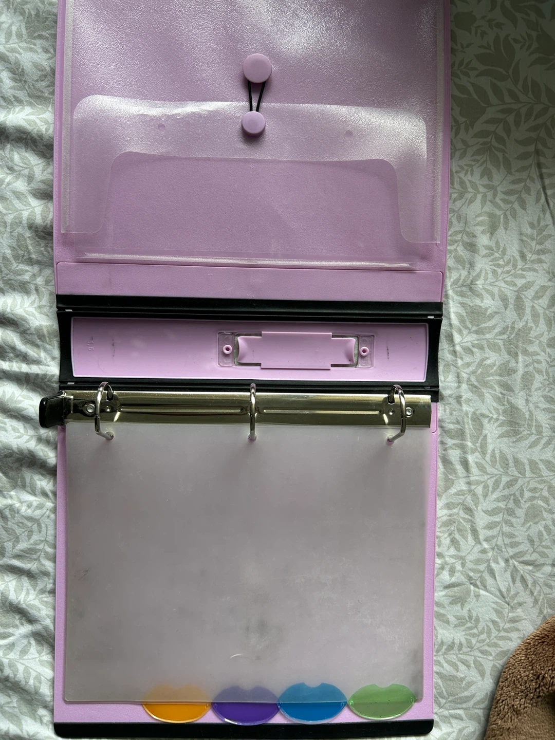 Staples Purple 3-Ring Binder - photo 2