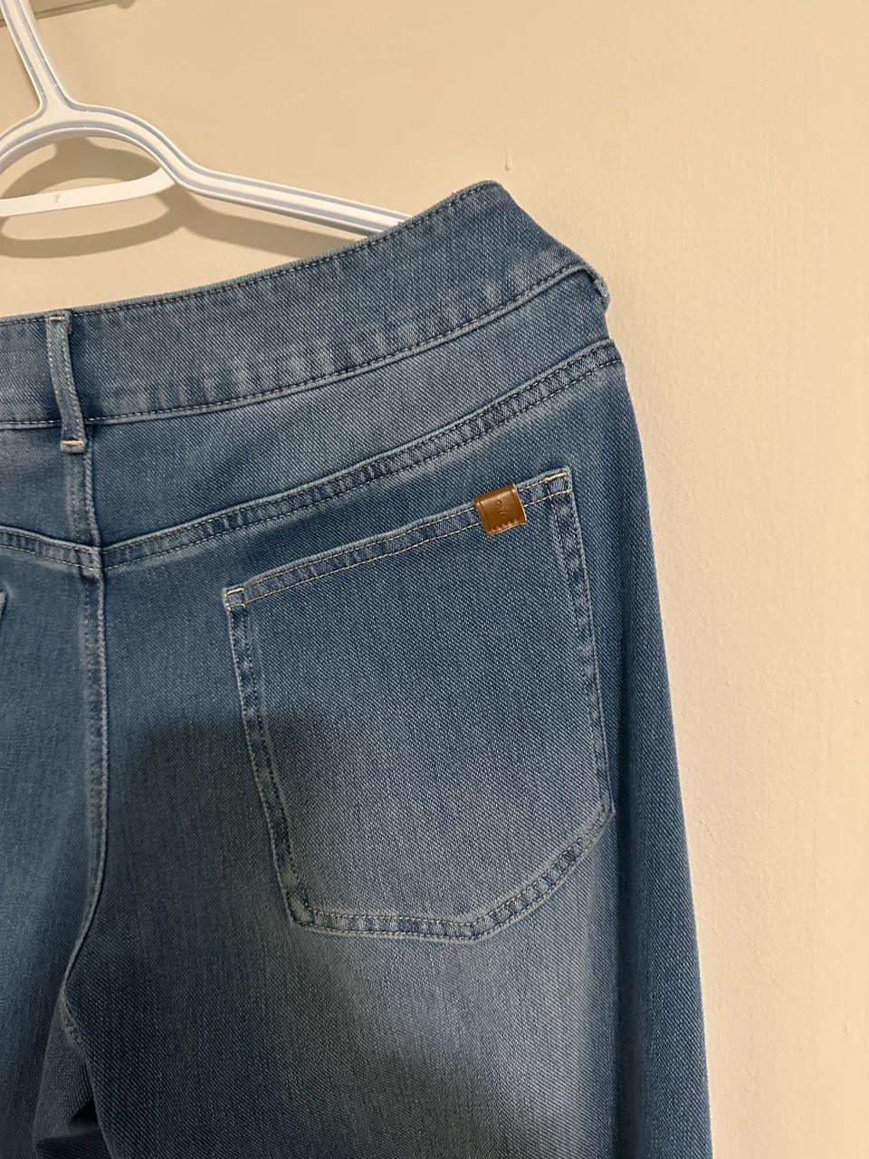 Halara Blue Denim Jeans - photo 4
