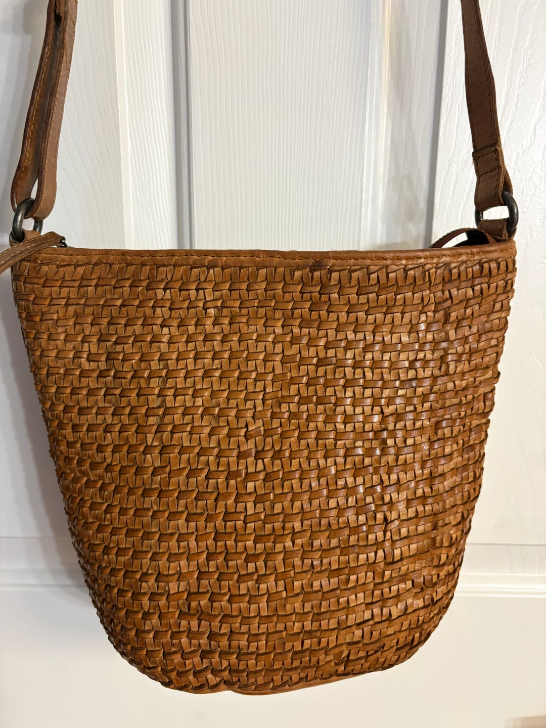 Vilenca Holland Woven Leather Crossbody Bag - photo 2