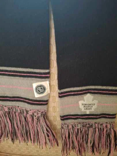 Toronto Maple Leafs scarf - photo 2