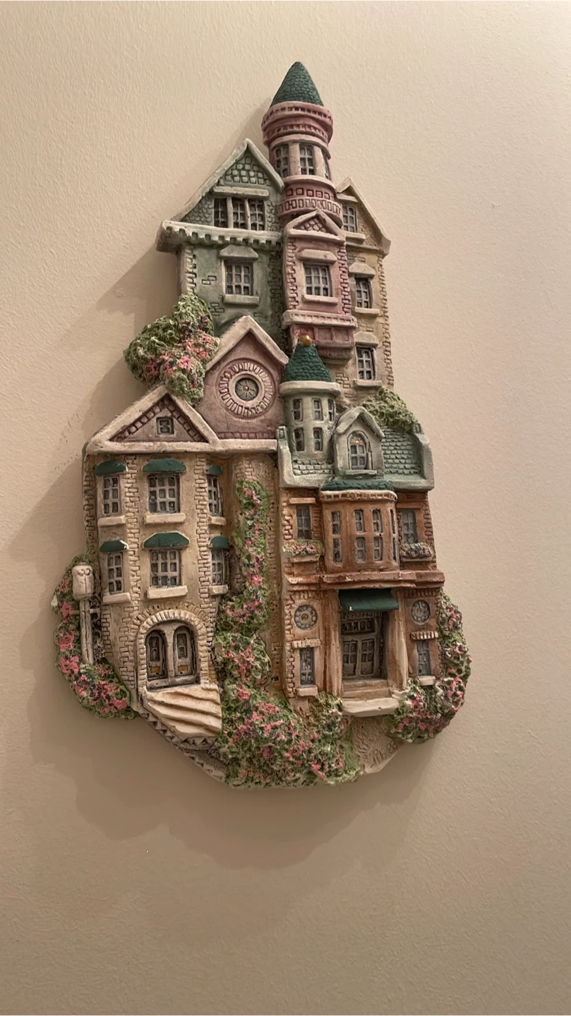 Two decorative wall-hanging house plaques - photo 3