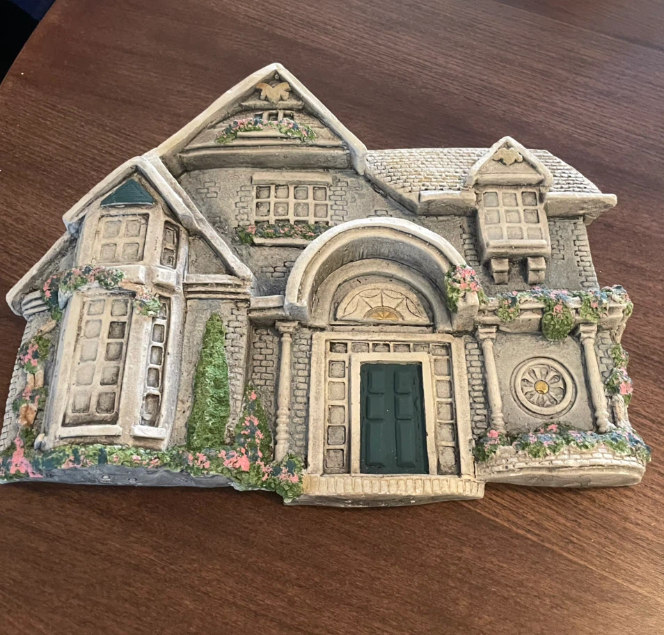 Two decorative wall-hanging house plaques - photo 4