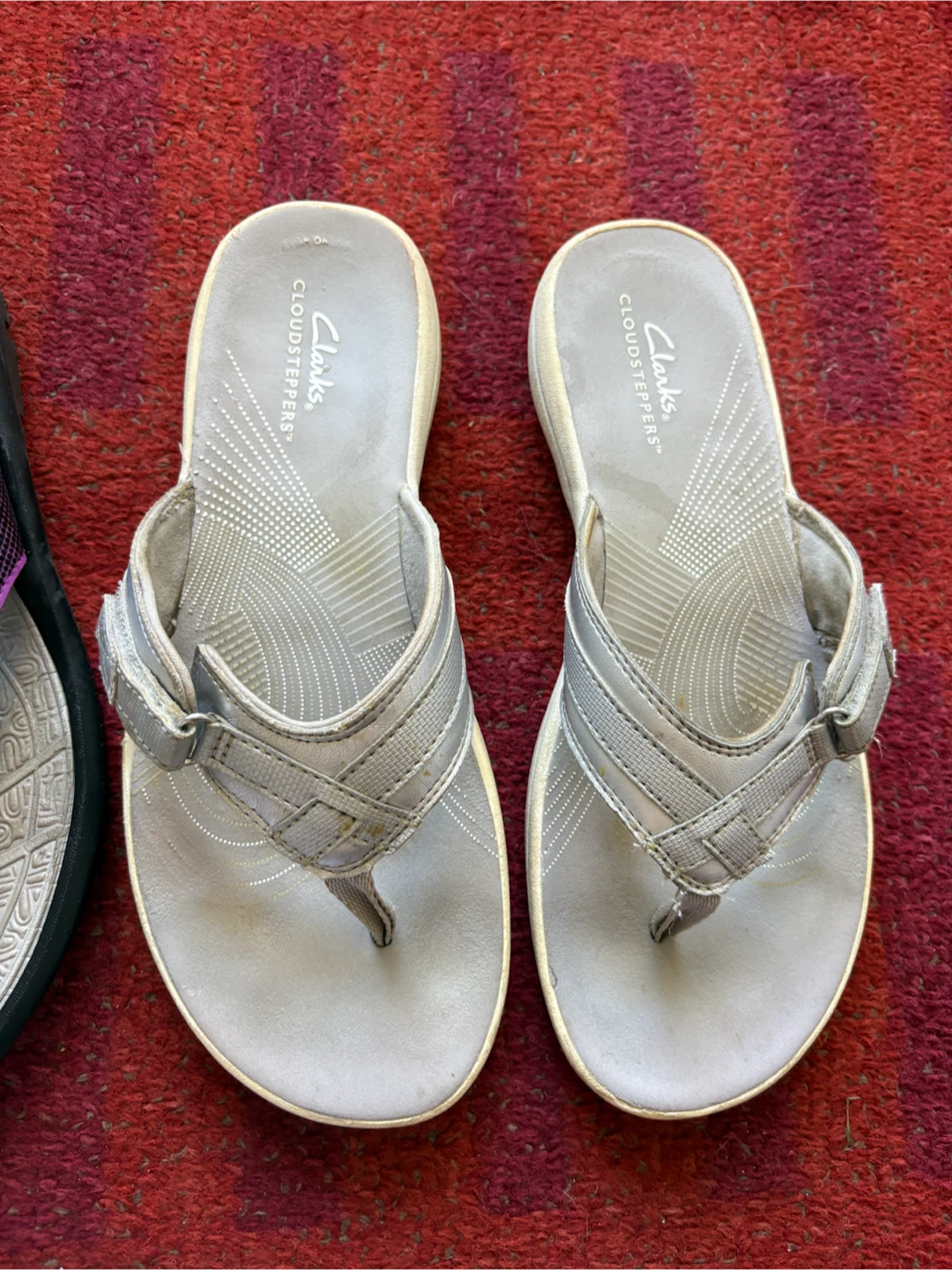 Women’s Sandals all Size 8 $3 each or all for $7 - photo 3