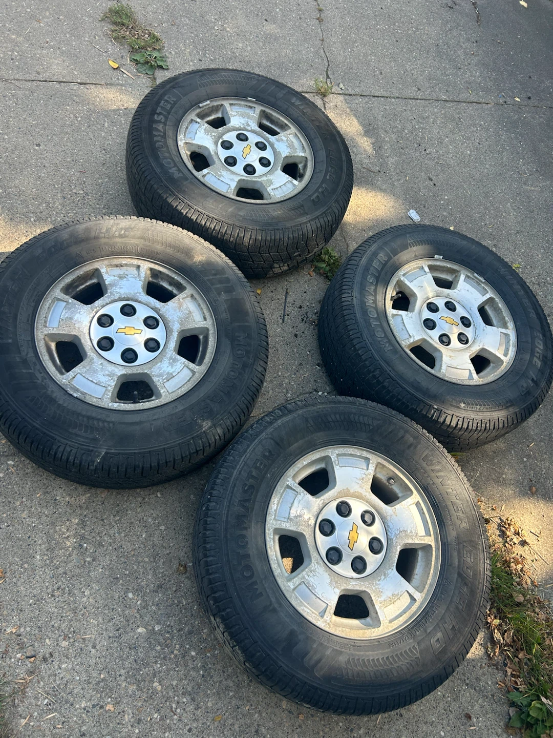 Motomaster Winter Edge HD Tires with Chevrolet Rims