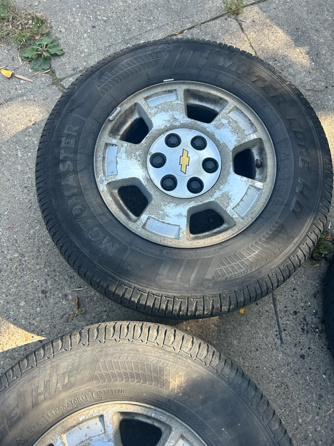 Motomaster Winter Edge HD Tires with Chevrolet Rims - photo 4