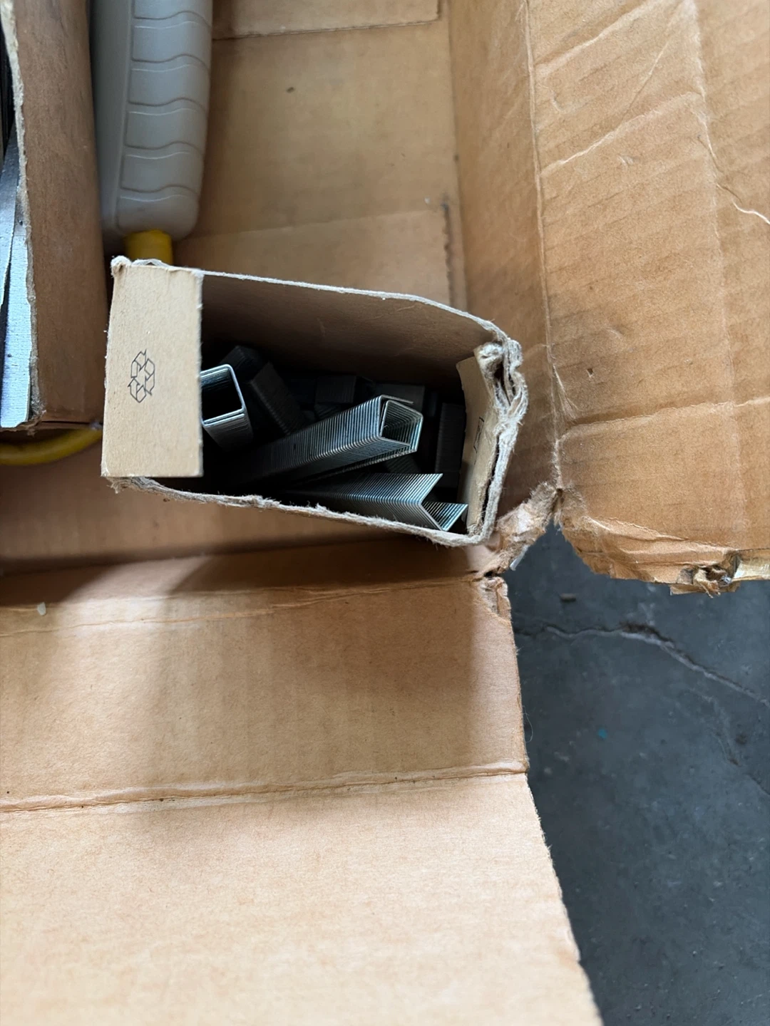 Stanley Sharpshooter TRE500 Electric Staple Gun - photo 4