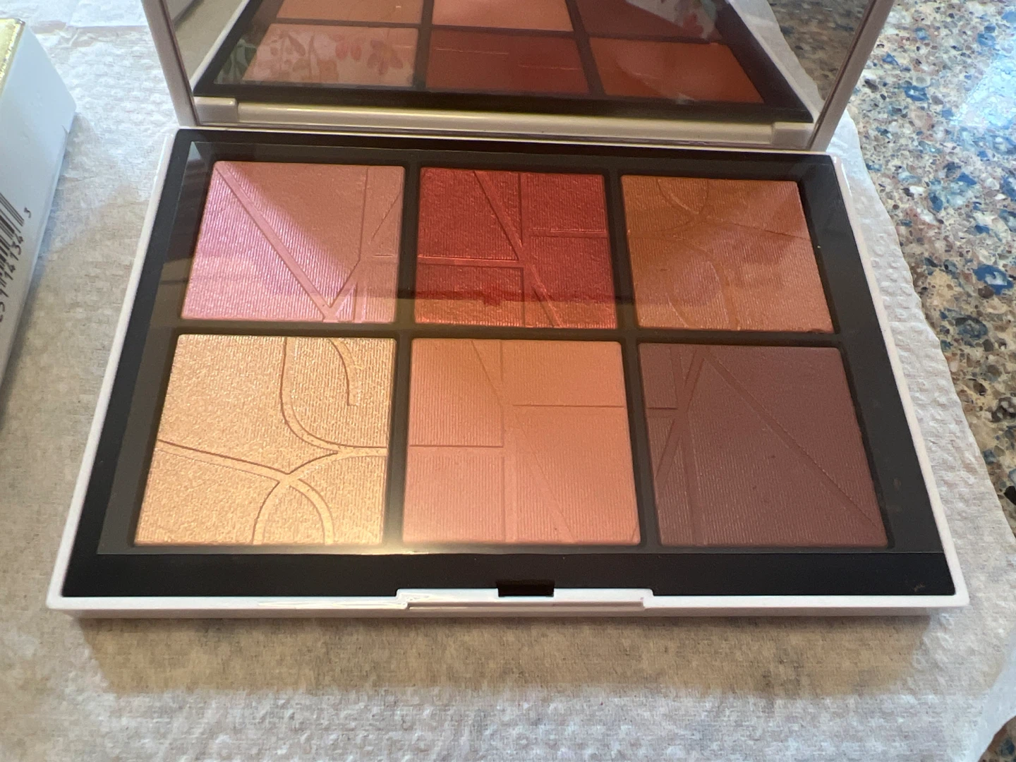NARS All That Glitters Cheek Palette - photo 2
