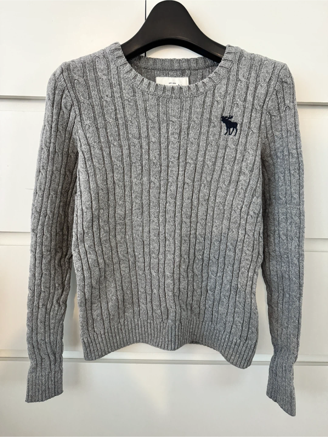 Abercrombie - Grey Cable Knit Sweater