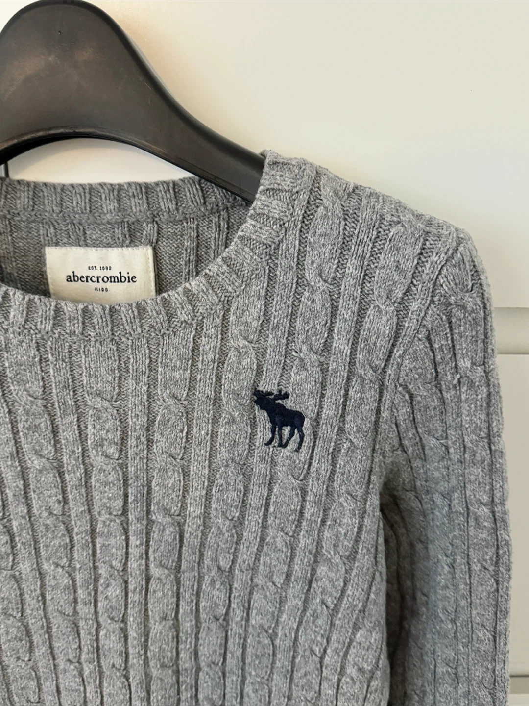 Abercrombie - Grey Cable Knit Sweater - photo 2