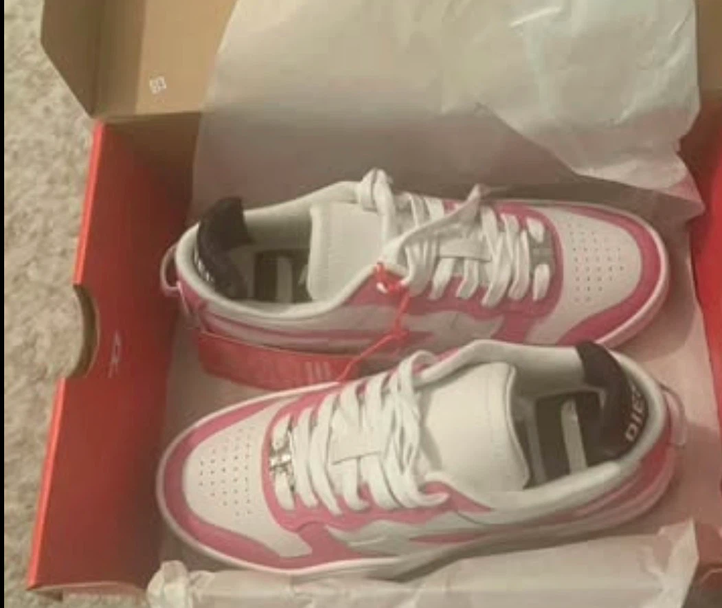 BNWT Diesel Sneakers - photo 5