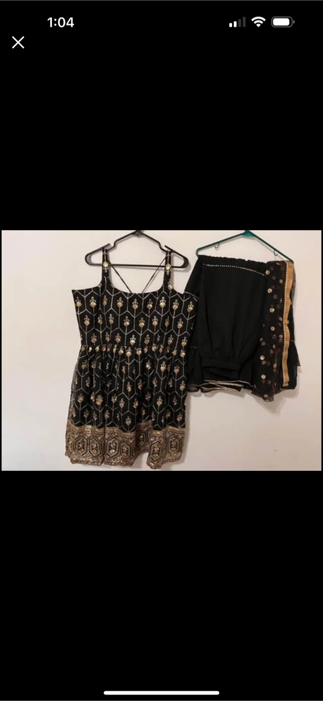 Black and gold embroidered sleeveless dress - photo 2