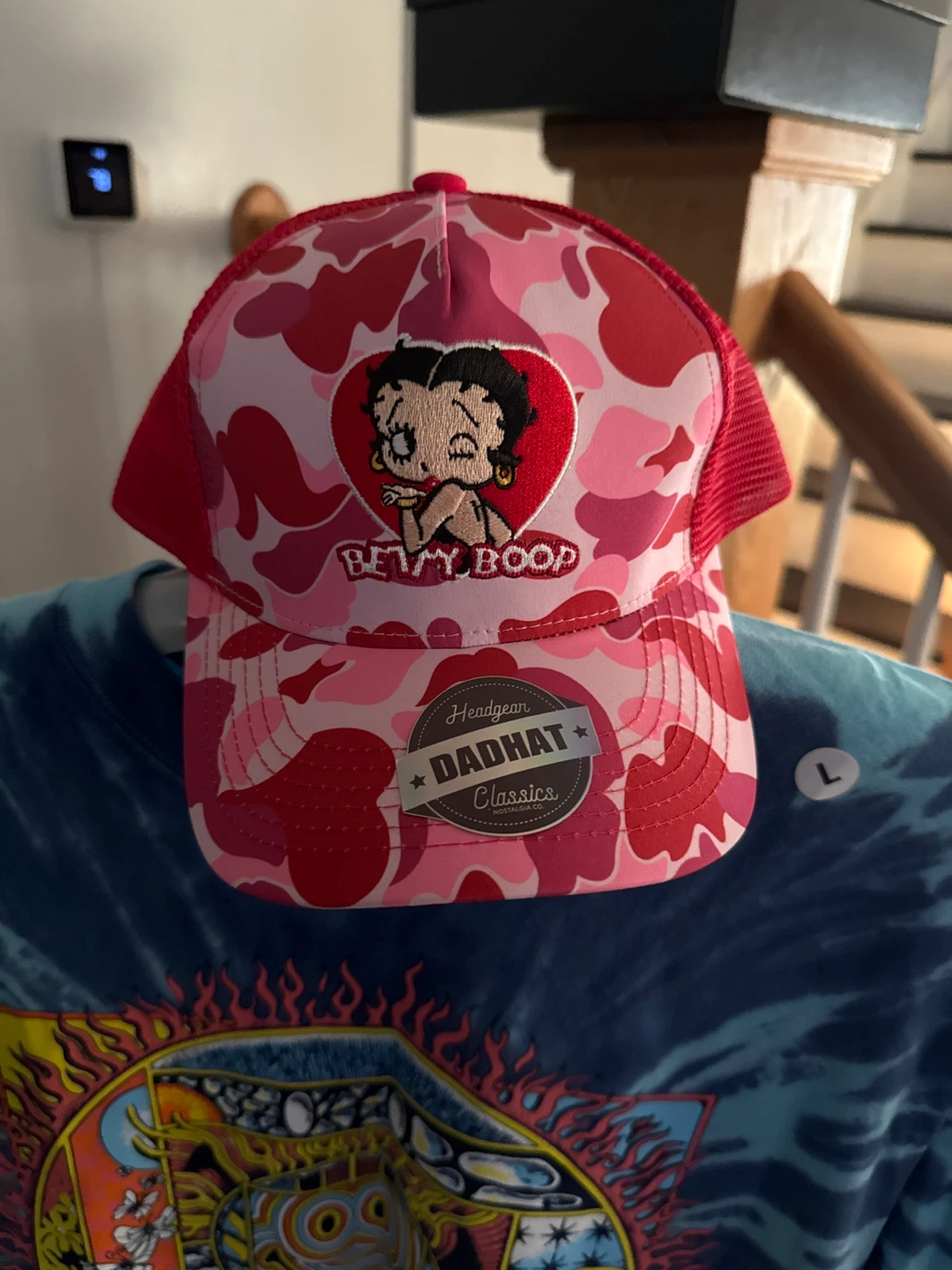 Betty Boop Camo Trucker Hat - photo 2