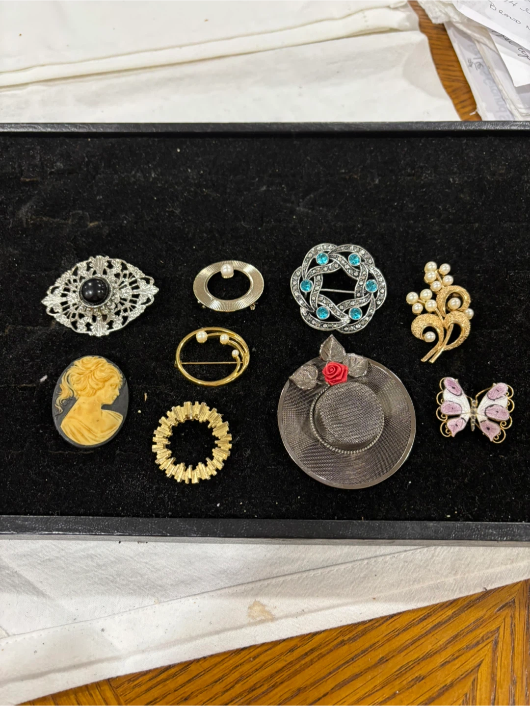 Set of 9 Vintage Style Decorative Brooches