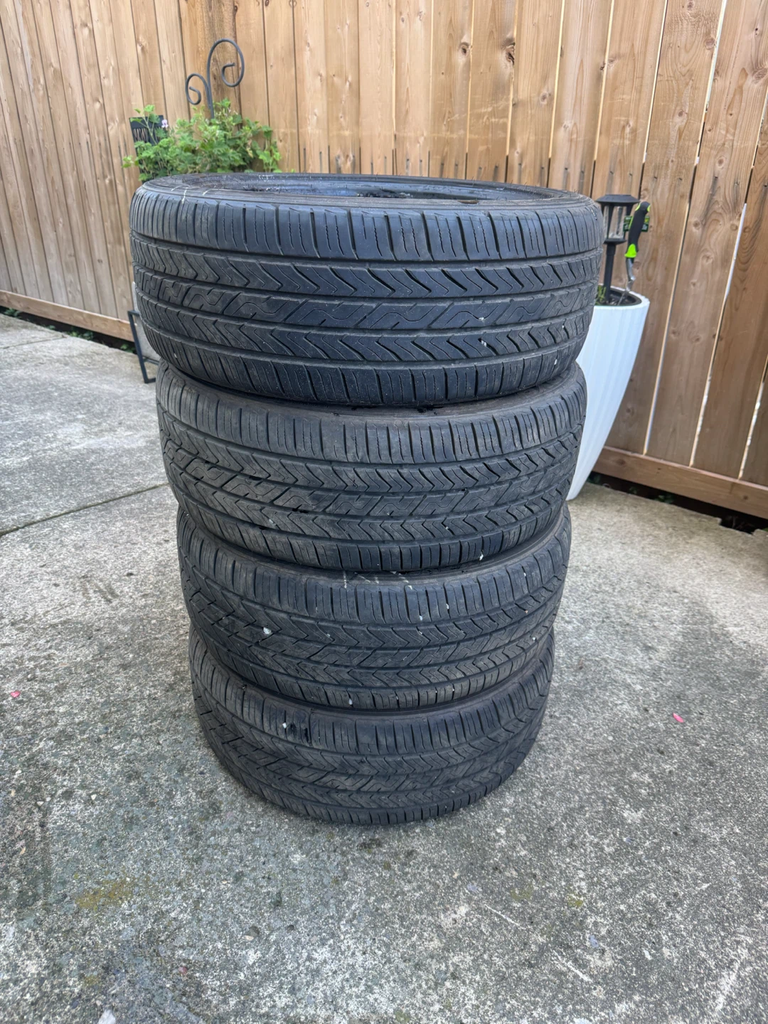 225/45/R18 Tires