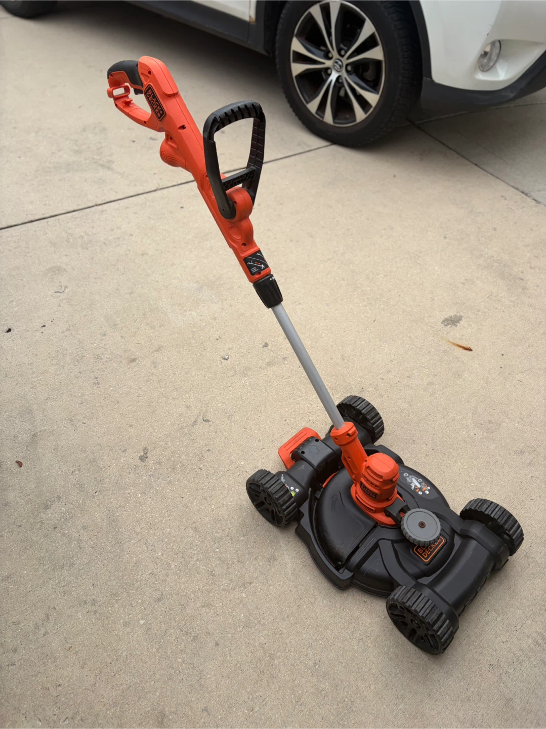 Black+Decker Lawn Mower - photo 2
