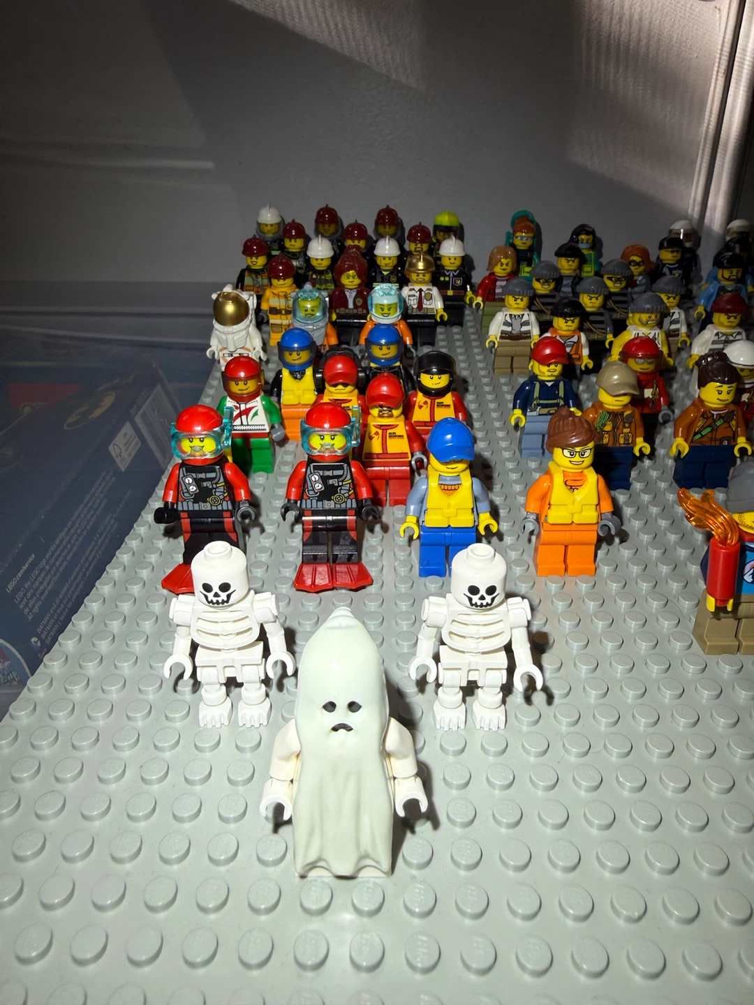 LEGO City Minifigures - photo 2