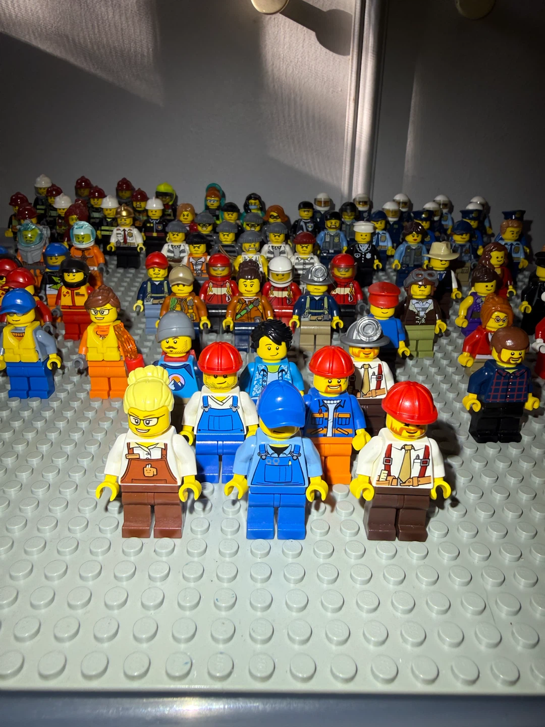 LEGO City Minifigures - photo 3